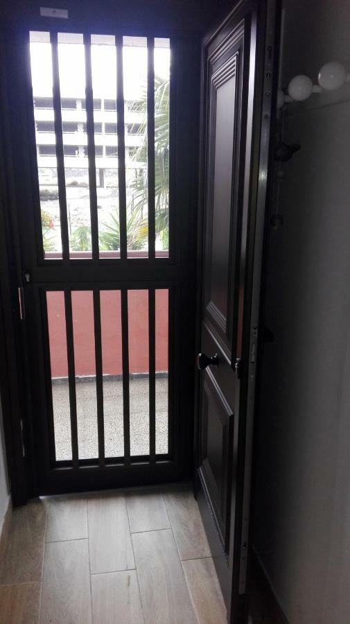 Montana Amarilla Apartment Las Galletas Exterior photo
